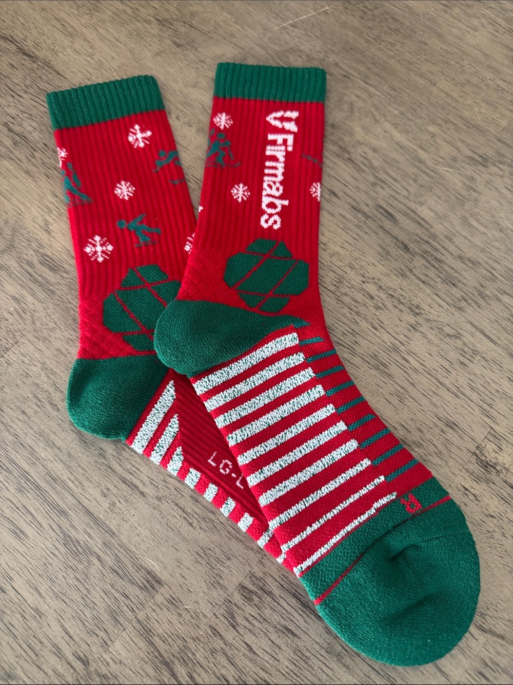 New Firmabs Christmas socks size large workout thick comfort